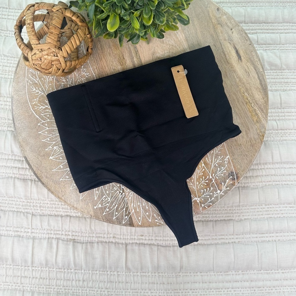 Shapellx Womens Shapewear Tummy Control High Waist Thong Black XS/S MT220071